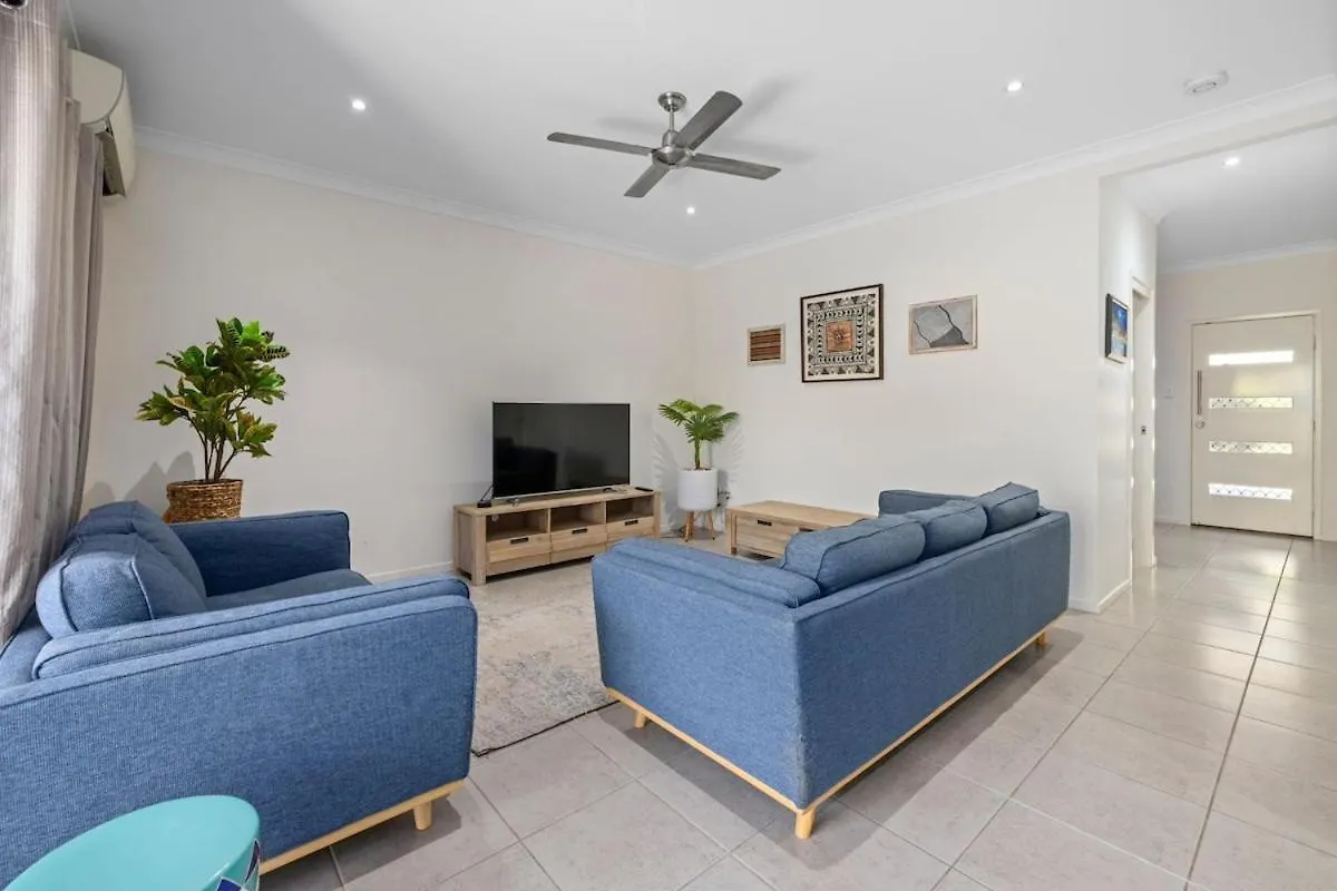 High On The Hill In Scarborough Apartment